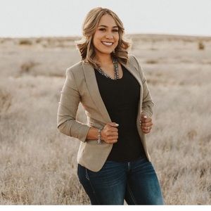 Meet your Posher, Alfadiva